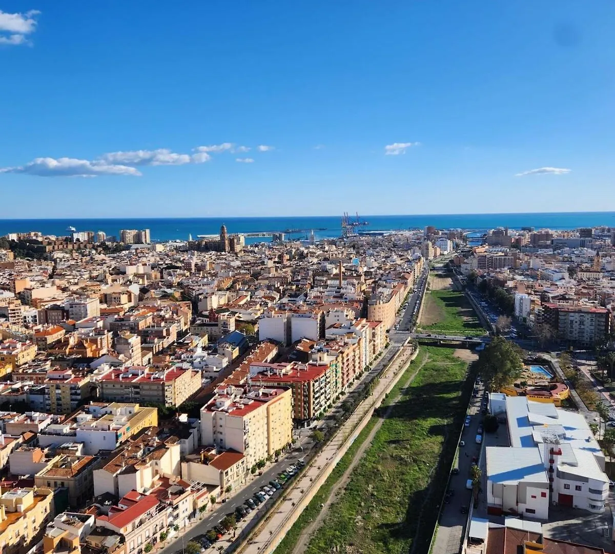 Skyline In Malaga Center Apartment